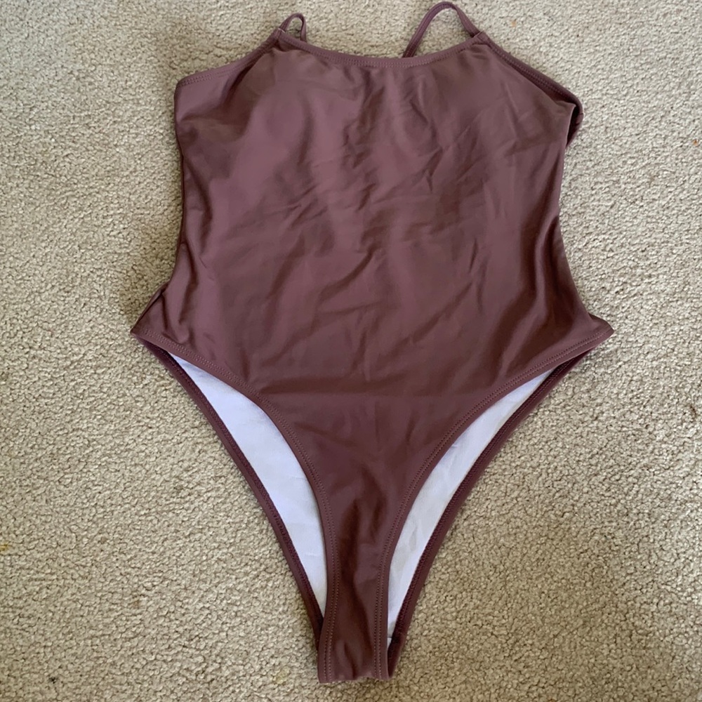SUMMERY AND FUN mauve one-piece swimsuit! Size Small from SHEIN ☀️🕶️🌺